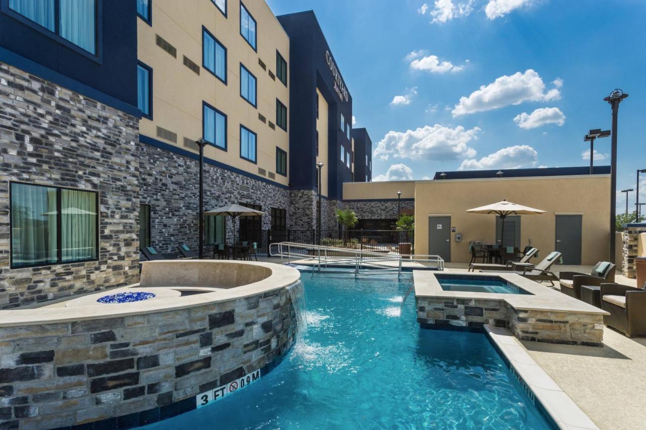 Courtyard By Marriott Houston Katy Mills Hotel Exterior foto