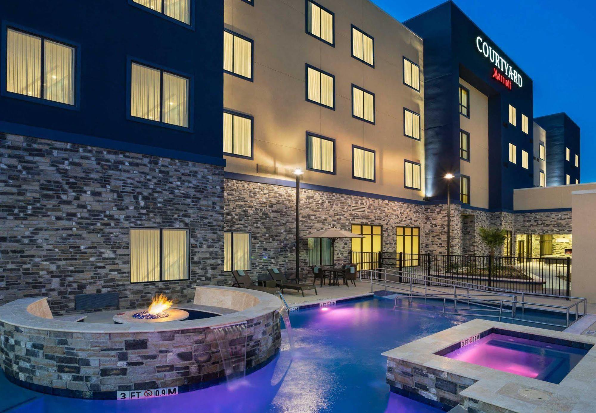 Courtyard By Marriott Houston Katy Mills Hotel Exterior foto